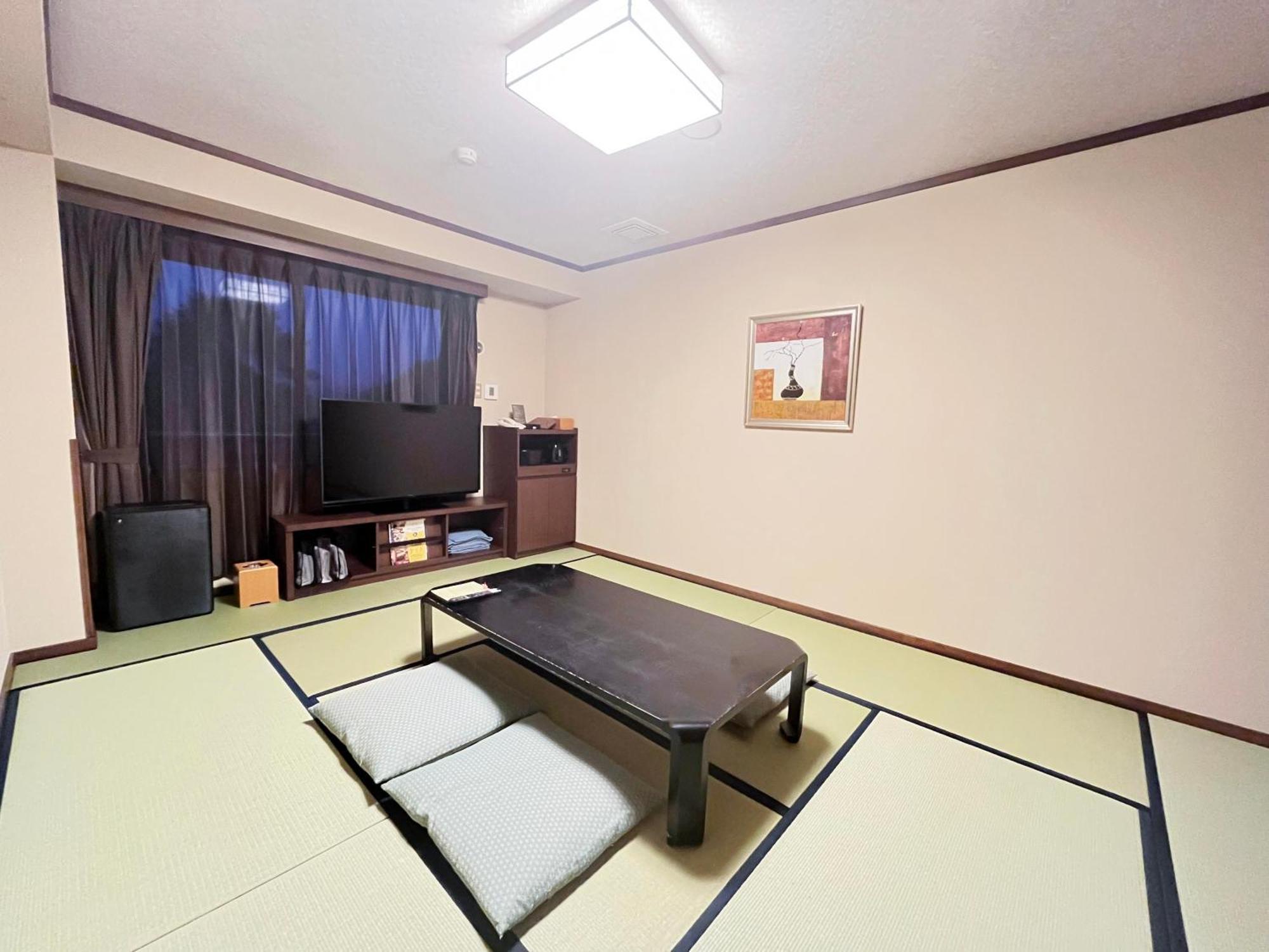 Route Inn Grantia Hidatakayama Wakura No Yado Extérieur photo